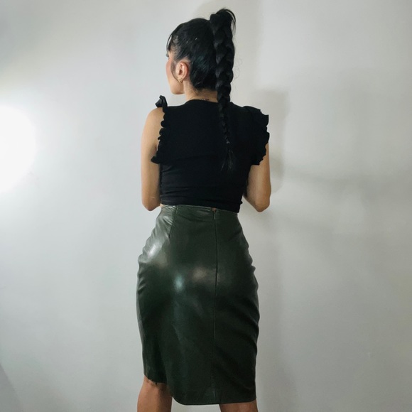 Green Leather Skirt - Picture 7 of 7